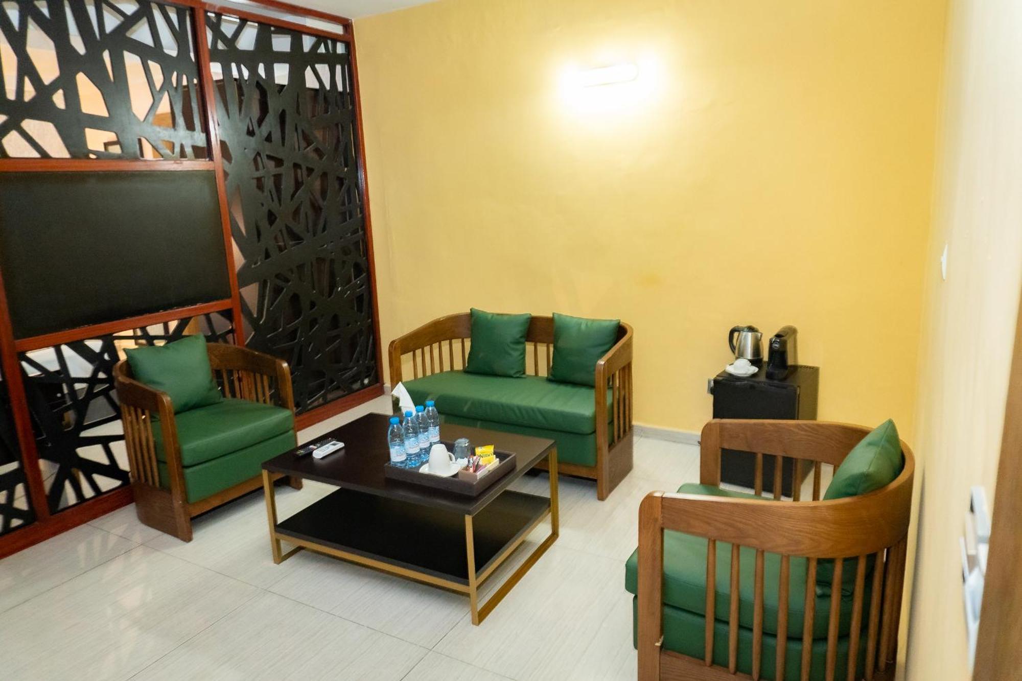Hotel Le Figaro Douala Exteriér fotografie