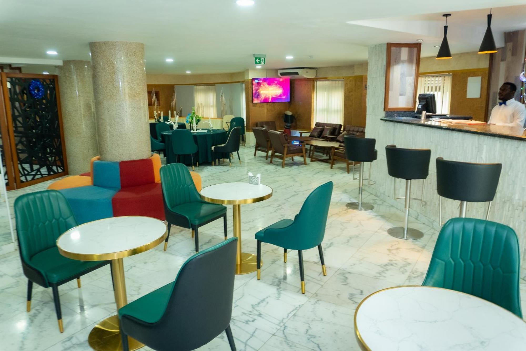 Hotel Le Figaro Douala Exteriér fotografie