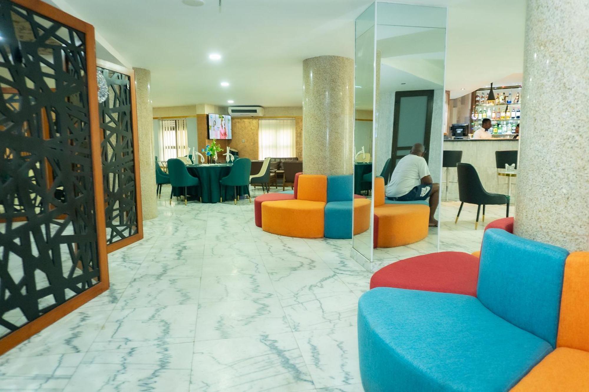 Hotel Le Figaro Douala Exteriér fotografie