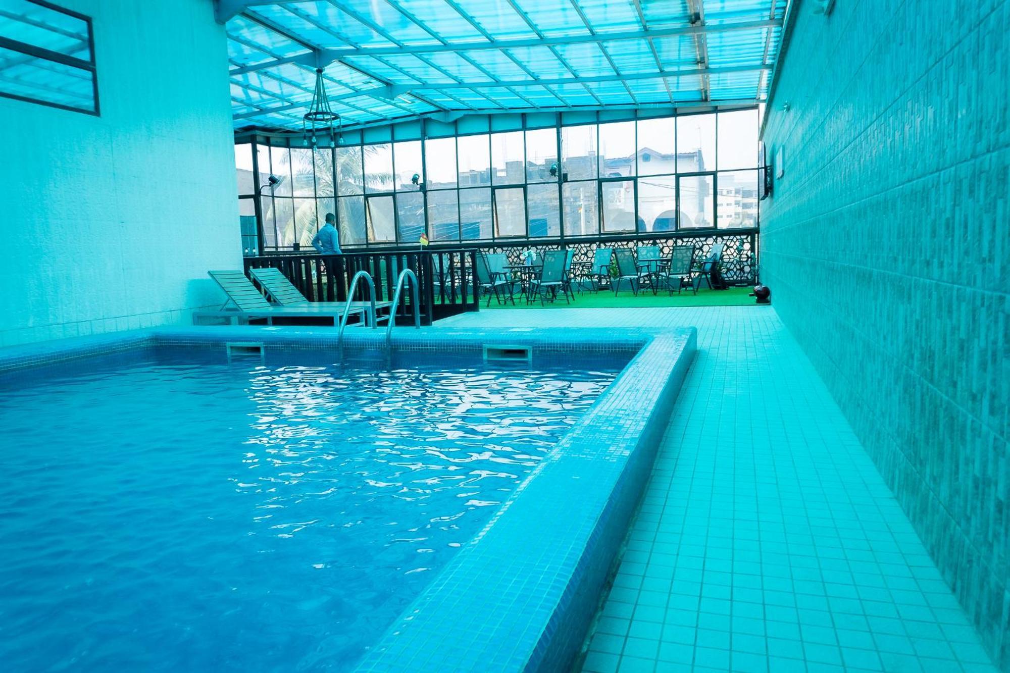 Hotel Le Figaro Douala Exteriér fotografie